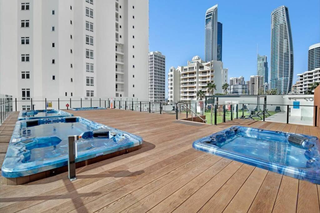 Relax In Luxury In Surfers Paradise! * Gold Coast